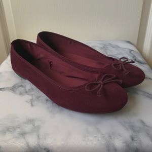 Maroon flats with bow